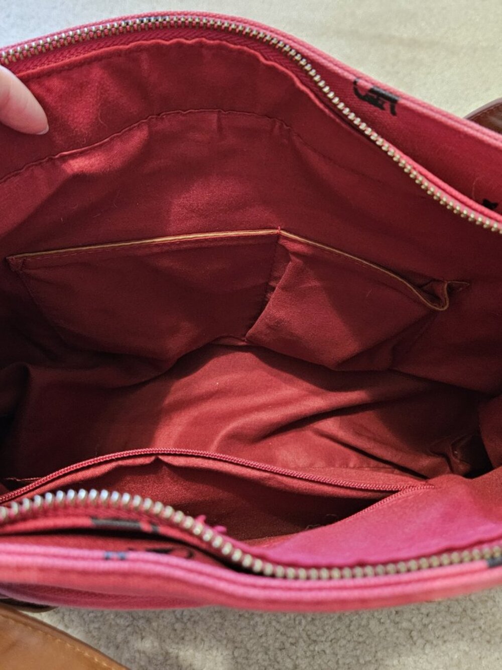 Modcloth Camp Director Tote Red Canvas with Cat Print and Leather Handles - Picture 7 of 8
